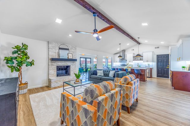 3025 Hillcrest Court, Grapevine, TX 76051