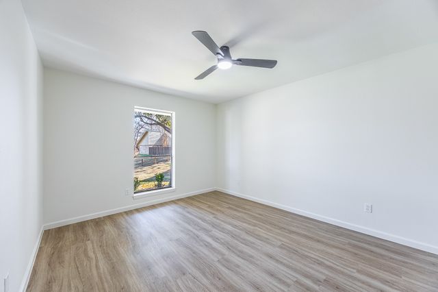 3025 Hillcrest Court, Grapevine, TX 76051