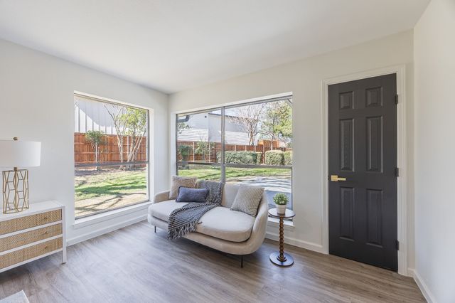 3025 Hillcrest Court, Grapevine, TX 76051