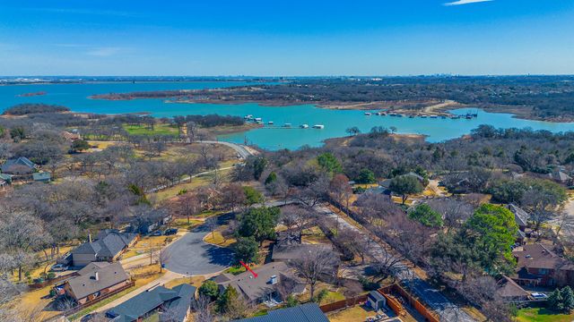 3025 Hillcrest Court, Grapevine, TX 76051