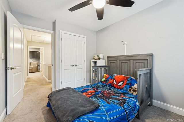 15 Gazebo Lane, Holtsville, NY 11742