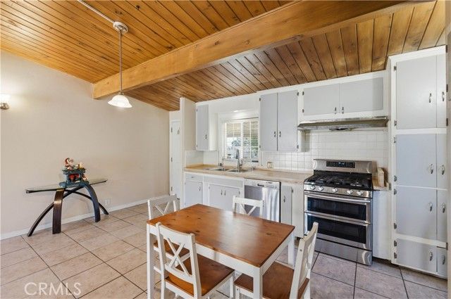 12055 Douglas, Yucaipa, CA 92399