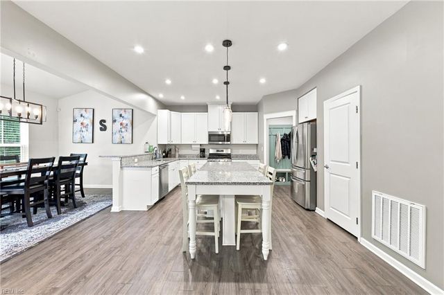 508 Schaefer AVE, Chesapeake, VA 23321