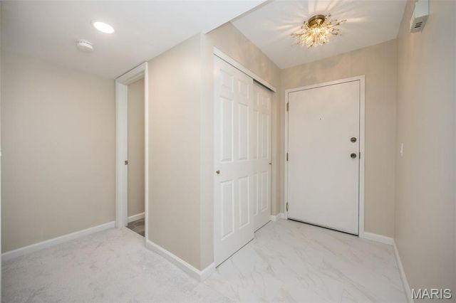 1010 Thoreau Court 211, Creve Coeur, MO 63146