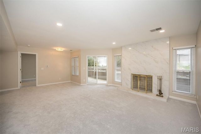 1010 Thoreau Court 211, Creve Coeur, MO 63146