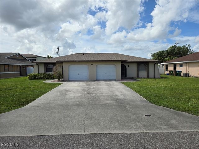 4707 SW 8th PL, Cape Coral, FL 33914
