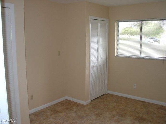 4707 SW 8th PL, Cape Coral, FL 33914