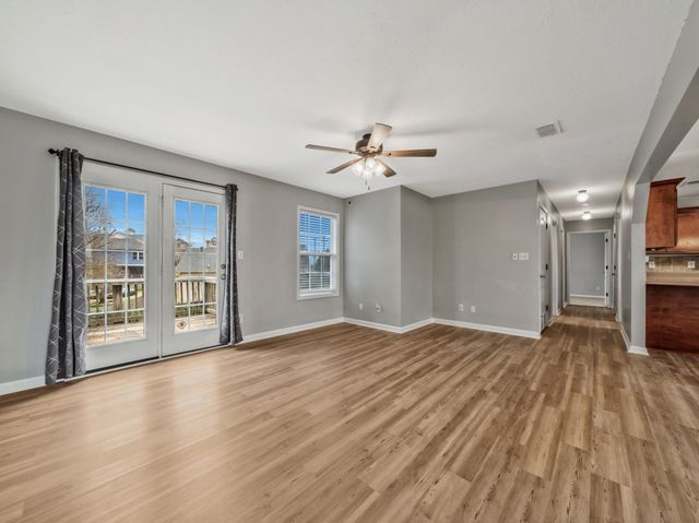 1845 Rapids Ct, Clarksville, TN 37040