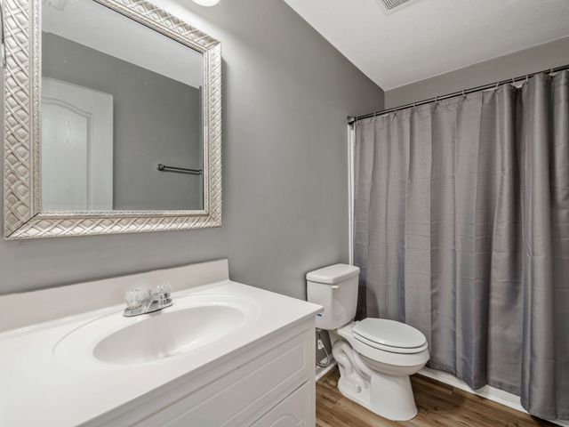 1845 Rapids Ct, Clarksville, TN 37040