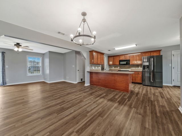 1845 Rapids Ct, Clarksville, TN 37040