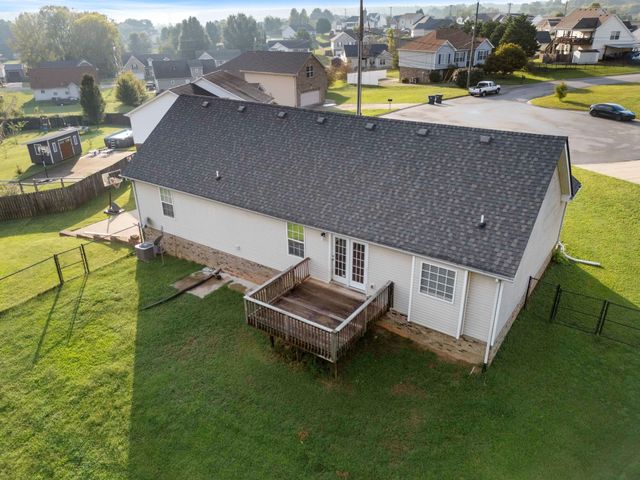 1845 Rapids Ct, Clarksville, TN 37040