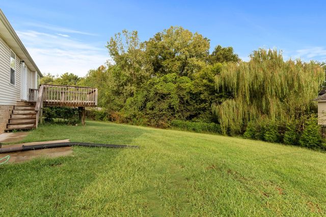 1845 Rapids Ct, Clarksville, TN 37040