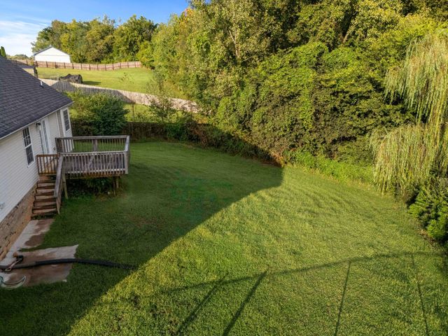 1845 Rapids Ct, Clarksville, TN 37040