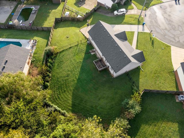 1845 Rapids Ct, Clarksville, TN 37040