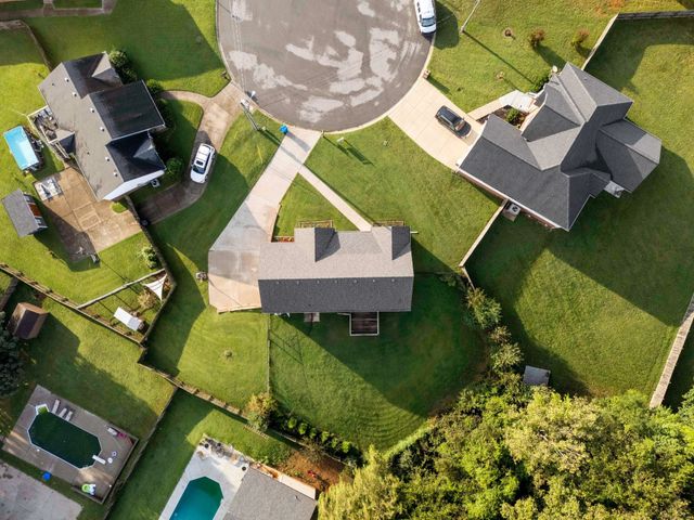 1845 Rapids Ct, Clarksville, TN 37040