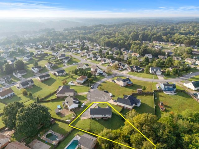 1845 Rapids Ct, Clarksville, TN 37040