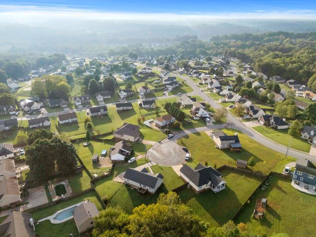 1845 Rapids Ct, Clarksville, TN 37040