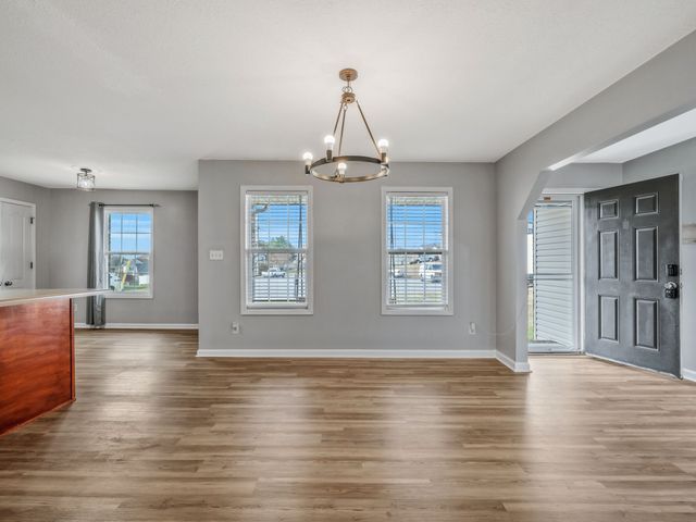 1845 Rapids Ct, Clarksville, TN 37040