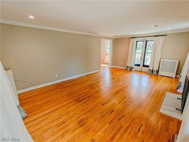 18421 Lynton Road, Shaker Heights, OH 44122