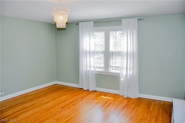 18421 Lynton Road, Shaker Heights, OH 44122