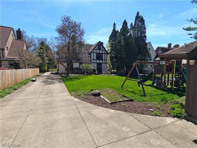 18421 Lynton Road, Shaker Heights, OH 44122