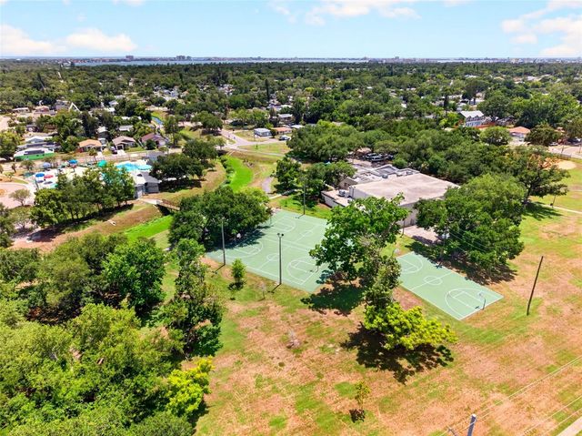 4616 9TH AVENUE S, St Petersburg, FL 33711
