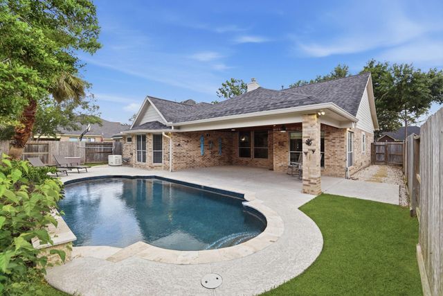 3226 Benrus Court, Pearland, TX 77584