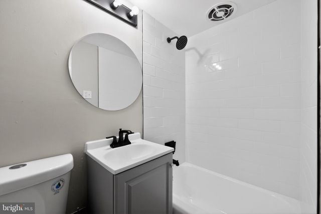 37 E MOWRY ST, Chester, PA 19013