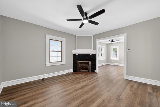 37 E MOWRY ST, Chester, PA 19013