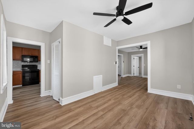 37 E MOWRY ST, Chester, PA 19013