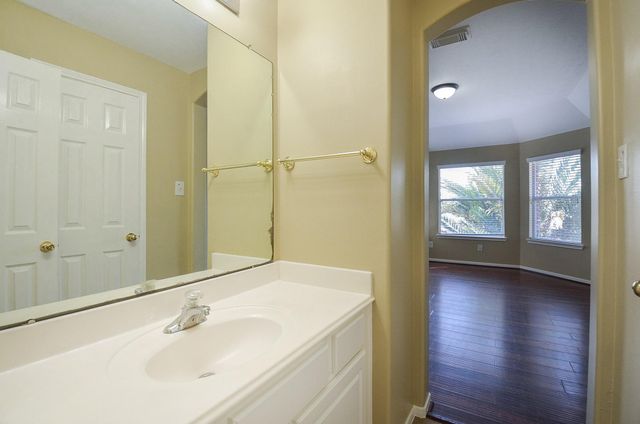 13109 Sunset Cliff Court, Sugar Land, TX 77478