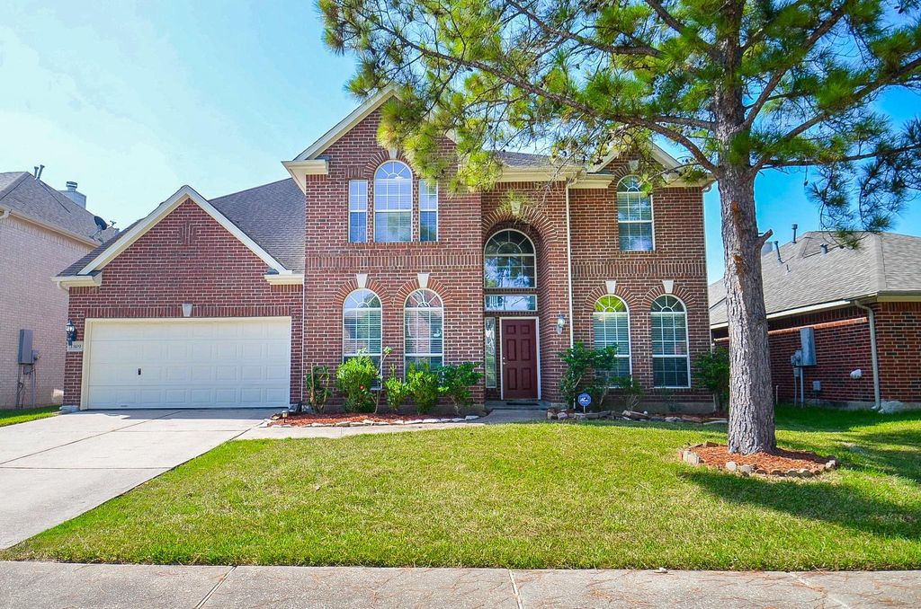 13109 Sunset Cliff Court, Sugar Land, TX 77478