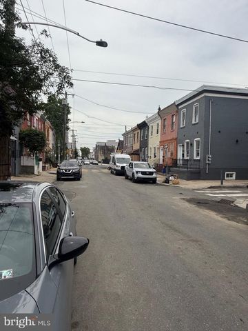 2022 S 5TH ST, Philadelphia, PA 19148