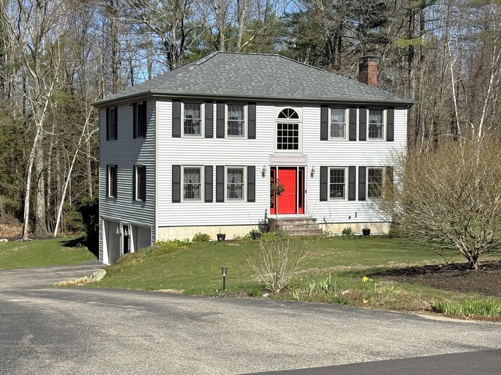 66 Andreski Drive, Fremont, NH 03044