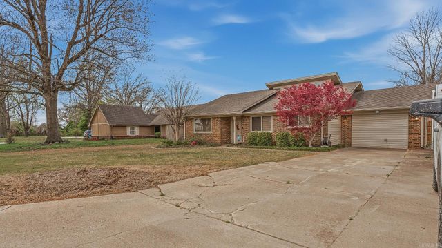 3307 S Debra Lane, Blytheville, AR 72315