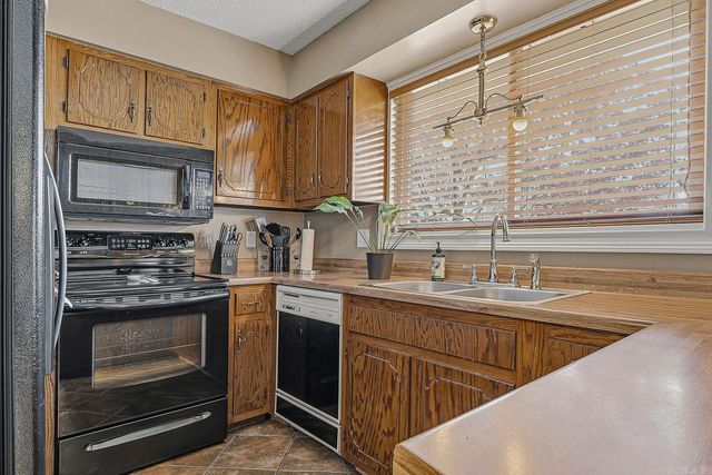 3307 S Debra Lane, Blytheville, AR 72315