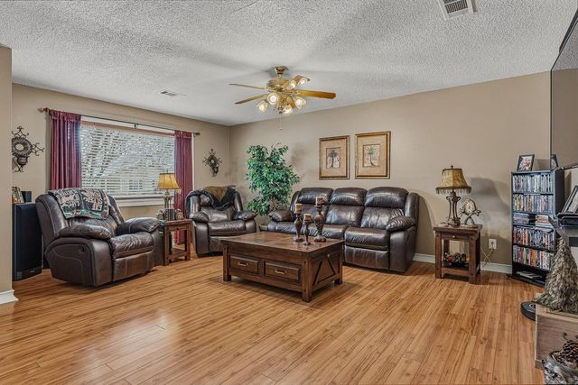 3307 S Debra Lane, Blytheville, AR 72315