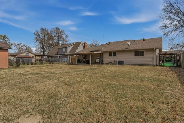 3307 S Debra Lane, Blytheville, AR 72315