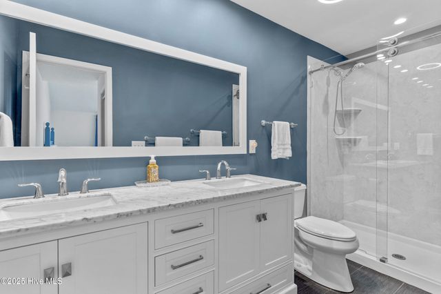 9311 Long Putt Court, Wilmington, NC 28412
