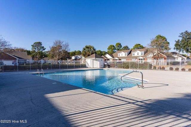 9311 Long Putt Court, Wilmington, NC 28412