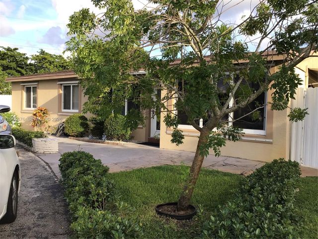 1318 SW 49th Ter, Fort Lauderdale, FL 33317