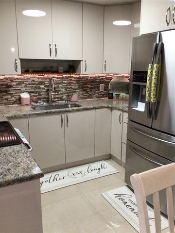 1318 SW 49th Ter, Fort Lauderdale, FL 33317