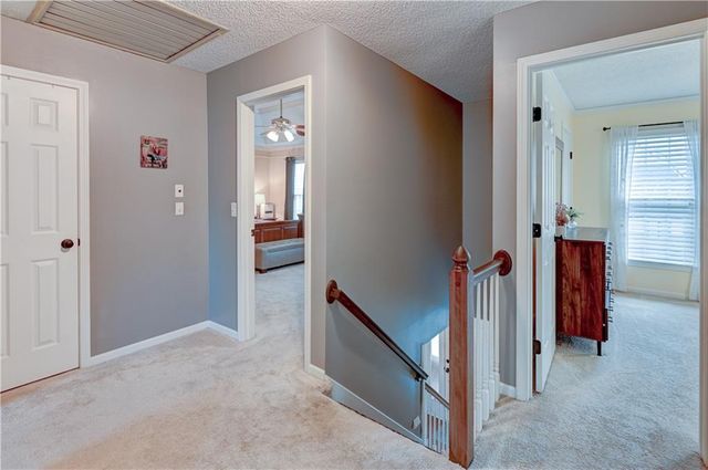 2233 NE Waterfield Lane, Blue Springs, MO 64014