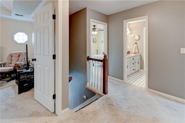 2233 NE Waterfield Lane, Blue Springs, MO 64014