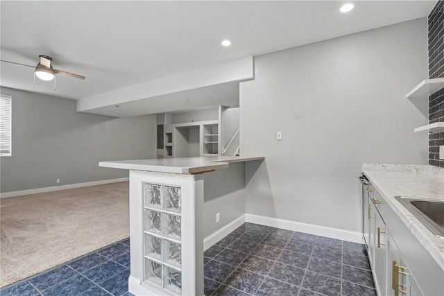 5 E Dovetail Place, Coralville, IA 52241