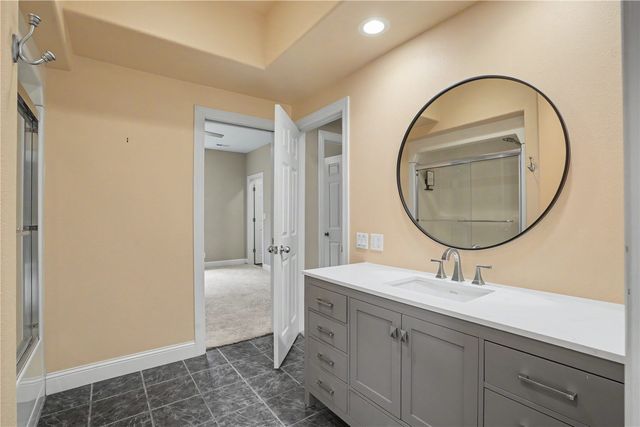 5 E Dovetail Place, Coralville, IA 52241