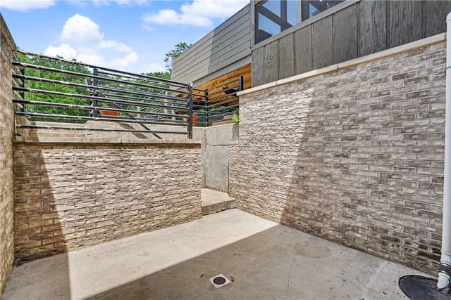 5 E Dovetail Place, Coralville, IA 52241