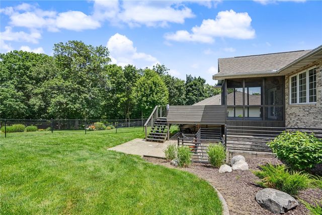 5 E Dovetail Place, Coralville, IA 52241