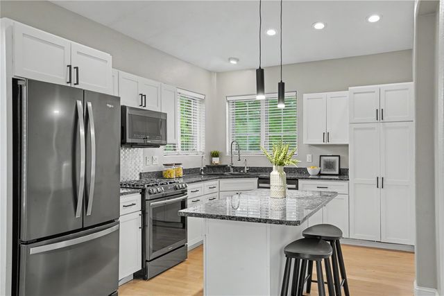 5 E Dovetail Place, Coralville, IA 52241
