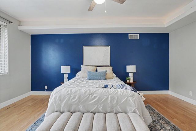 5 E Dovetail Place, Coralville, IA 52241